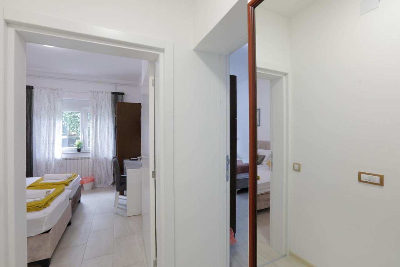Aviator Apartments & Rooms Nikola Tesla Airport Belgrade Surčin Esterno foto