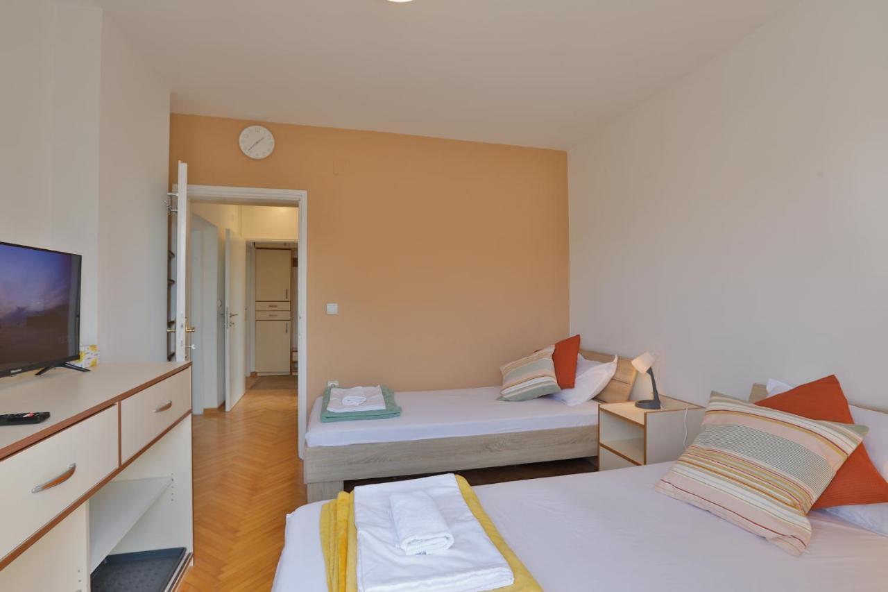 Aviator Apartments & Rooms Nikola Tesla Airport Belgrade Surčin Esterno foto