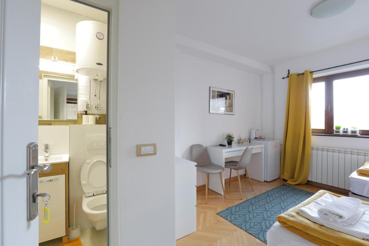 Aviator Apartments & Rooms Nikola Tesla Airport Belgrade Surčin Esterno foto